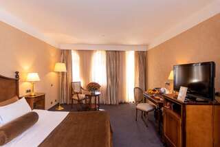 Отель Festa Winter Palace Hotel Боровец Двухместный номер Делюкс с 1 кроватью или 2 отдельными кроватями и ванной-2